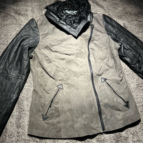 BNWT Danier black n grey suede jacket - Picture 2 of 8